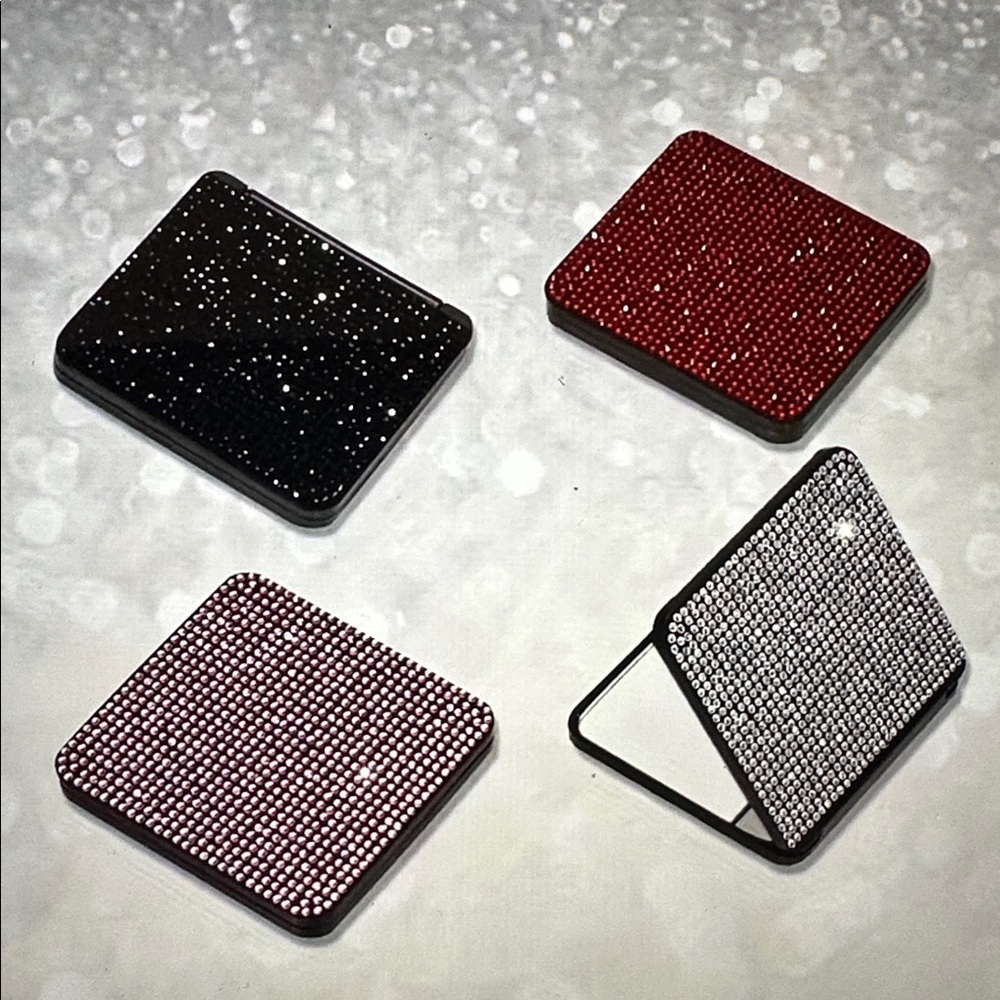 ❣️5|$25❣️Black or Silver Rhinestone Compact Mirror. 🆕 - Picture 6 of 6